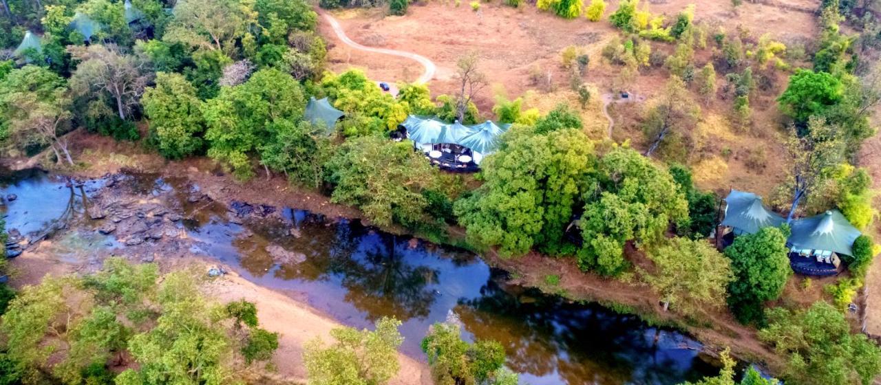 Banjaar Tola Kanha National Park - A Taj Safari Lodge Eksteriør bilde